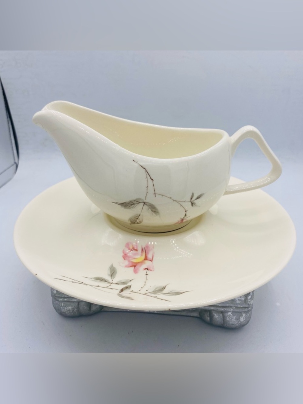 Vintage Cream Pink Rose  Floral Design Porcelain Gravy Boat with Saucer MCM - Picture 11 of 11